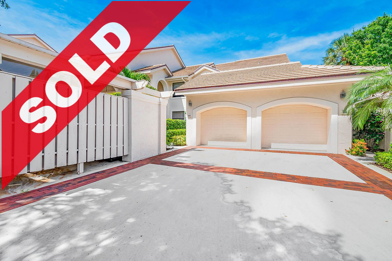 3941 Schooner Pointe Drive #216 SOLD