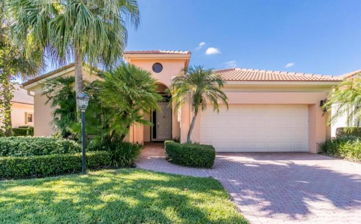 Lantern Bay is a beautiful real estate community within Jonathan's Landing offering homes for sale