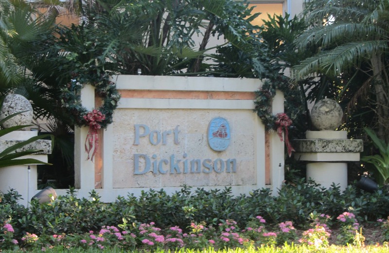 Port Dickinson is a beautiful real estate community within Jonathan's Landing offering luxury waterfront homes for sale