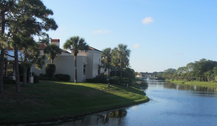 The Narrows is a beautiful real estate community within Jonathan's Landing offering homes for sale