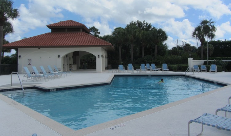 Traders Crossing is a real estate community within Jonathan's Landing offering waterfront condos for sale