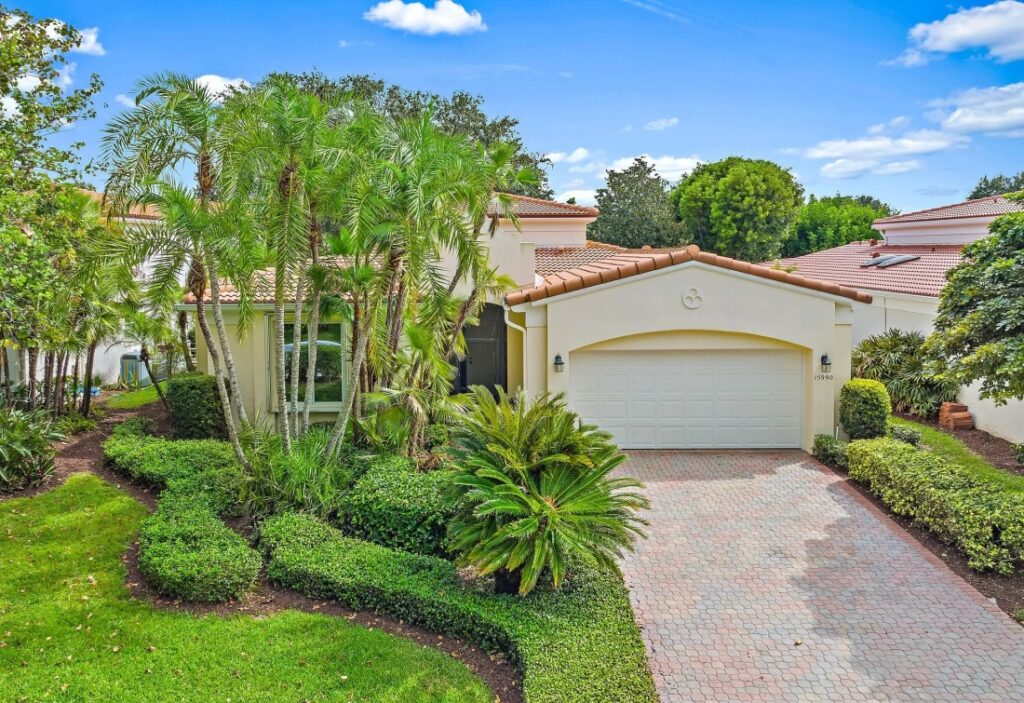 Jonathan's Landing Real Estate Sold in 2022