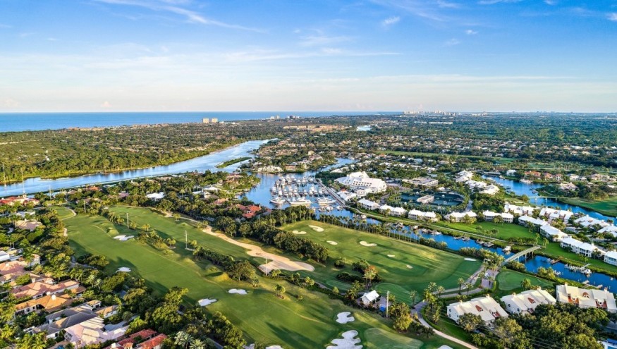 Admirals Cove club house in Jupiter, FL
